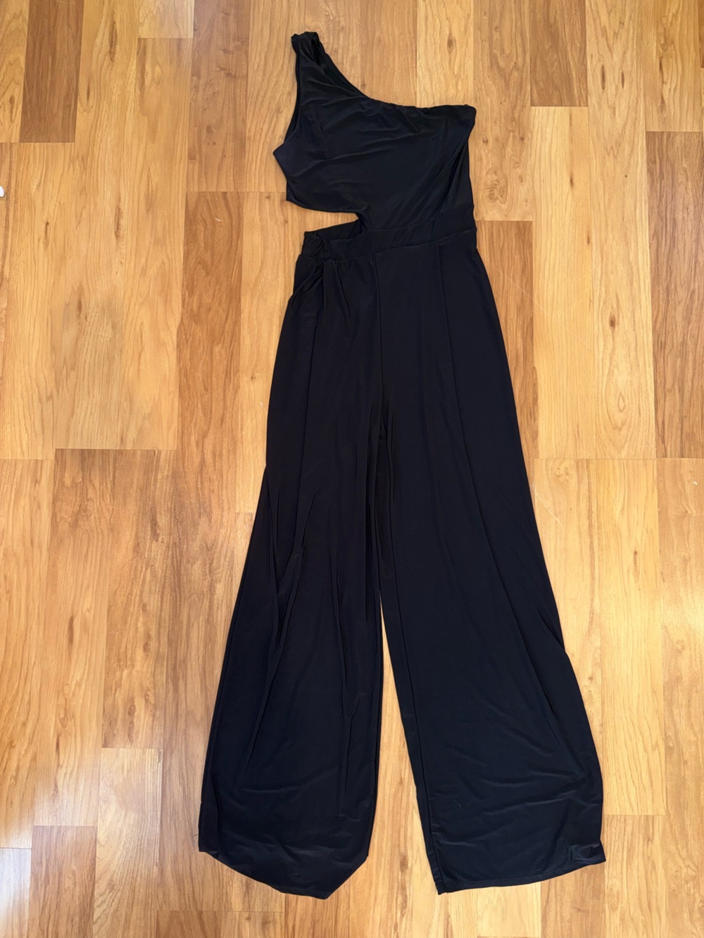 Asymmetric One-Shoulder Wide-Leg Jumpsuit in Black